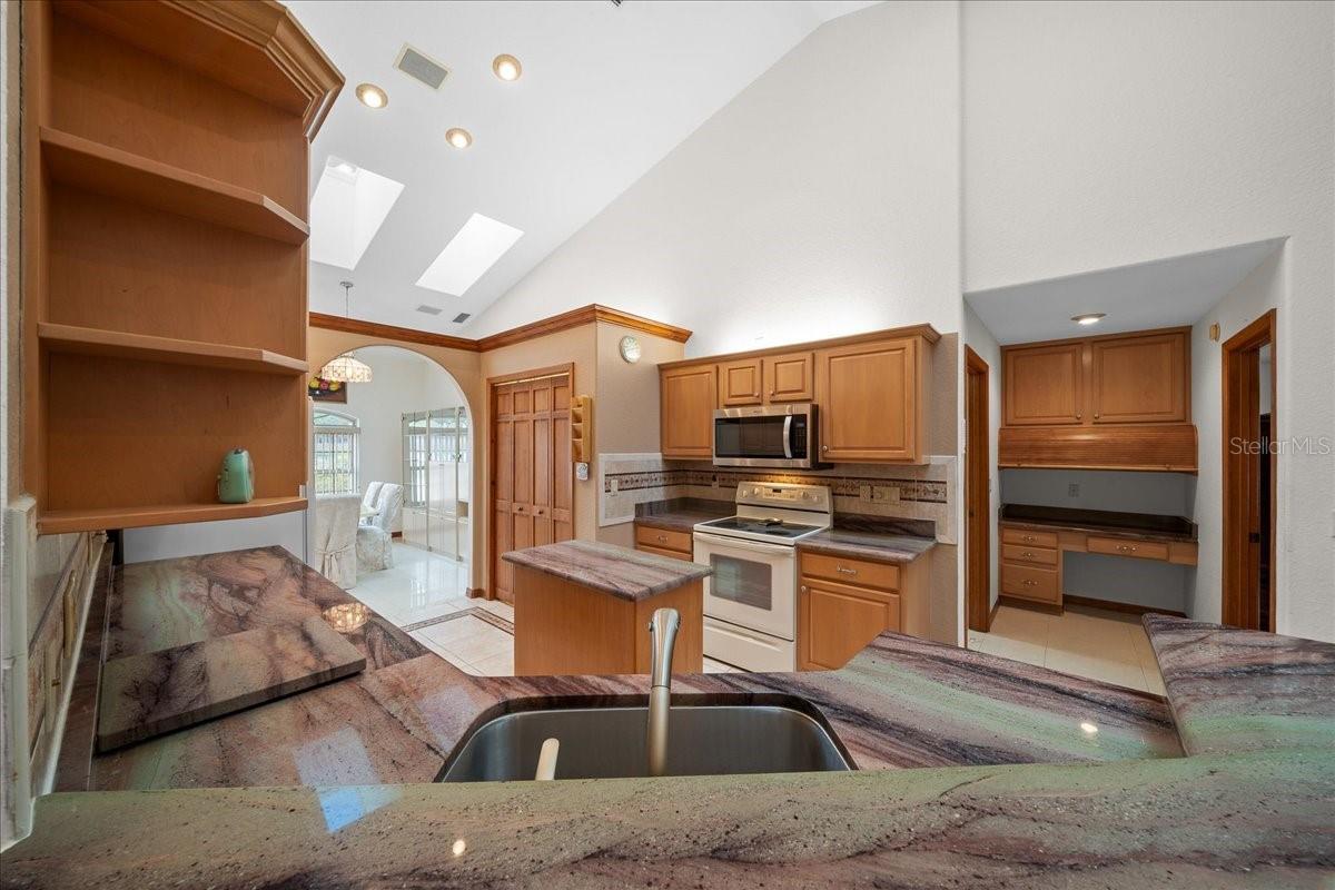 Image 45 of 82 For 5085 38th Street