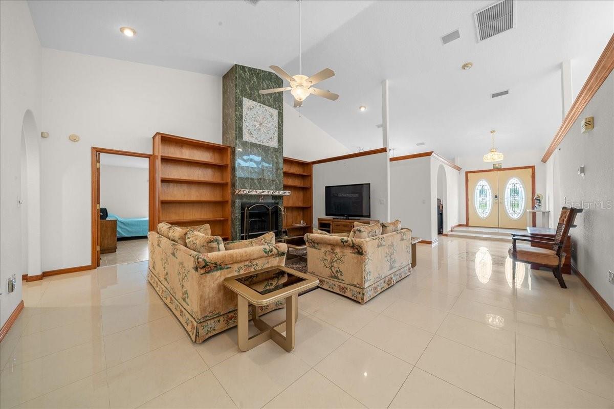 Image 47 of 82 For 5085 38th Street