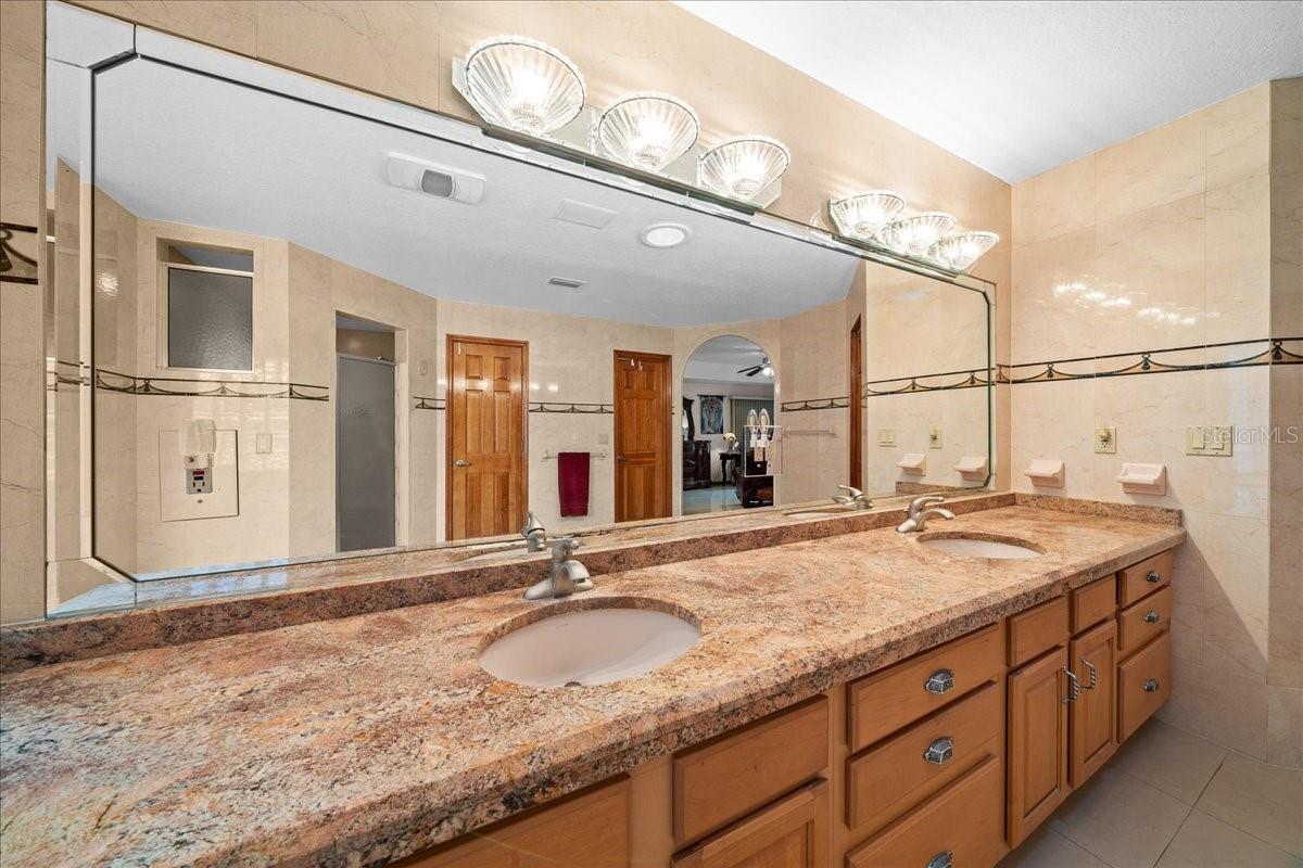 Image 75 of 82 For 5085 38th Street