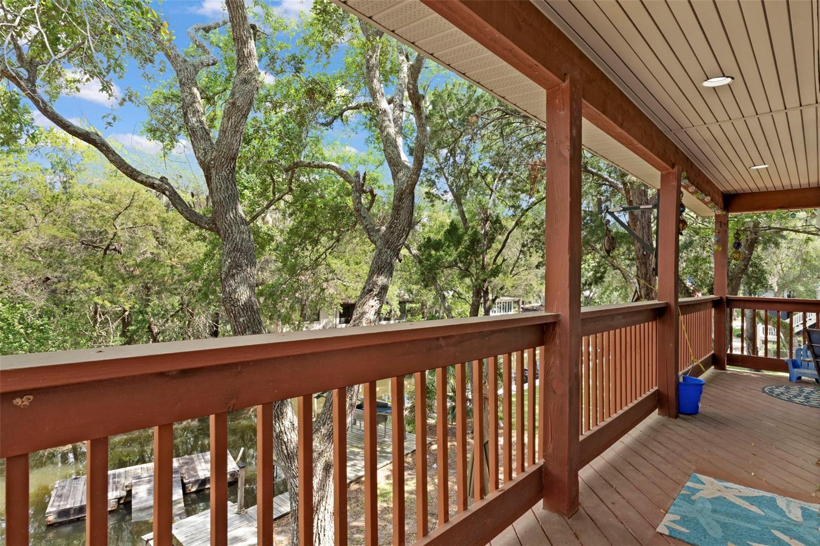 Listing photo id 14 for 6779 Pinebranch Point