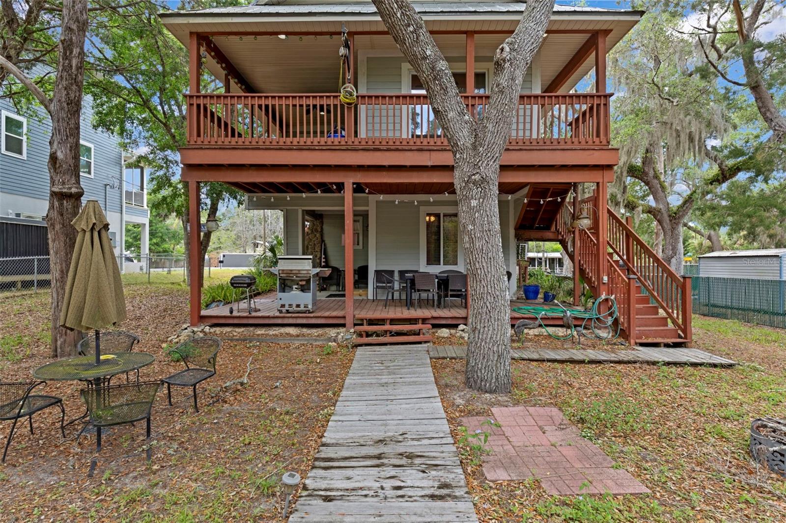 Listing photo id 24 for 6779 Pinebranch Point