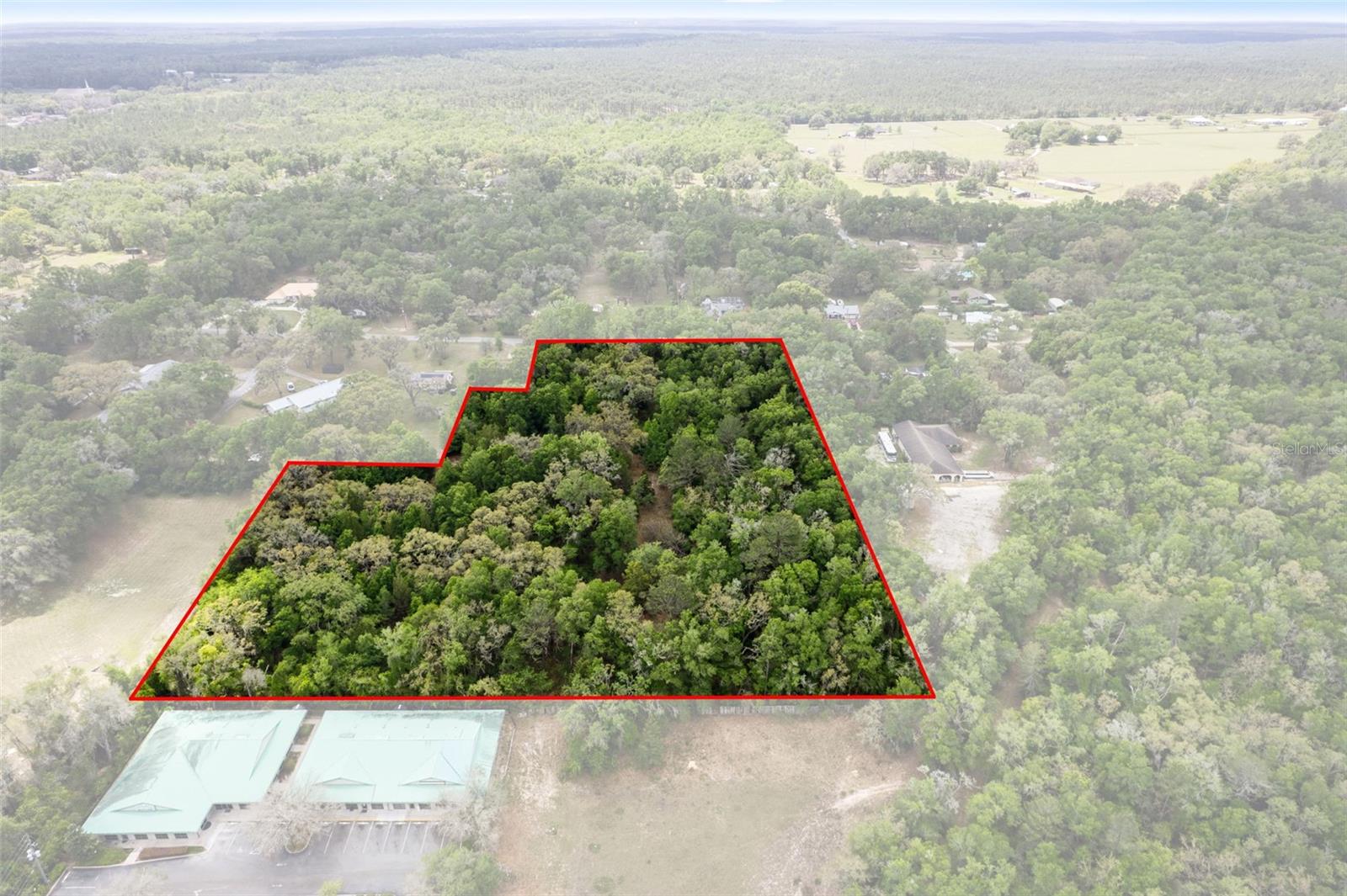 Listing photo id 3 for 2322 Main Street