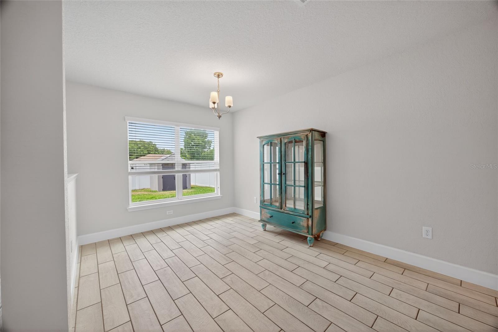 Image 11 of 40 For 8356 59th Terrace