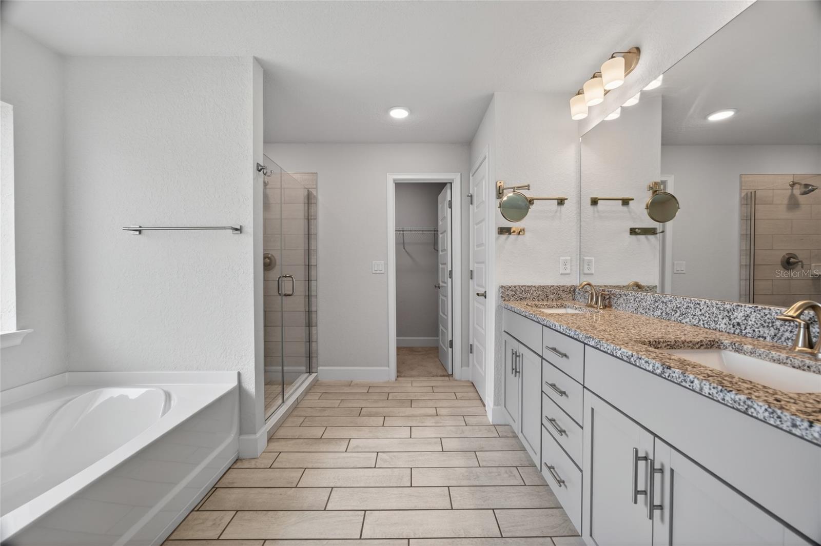 Image 22 of 40 For 8356 59th Terrace