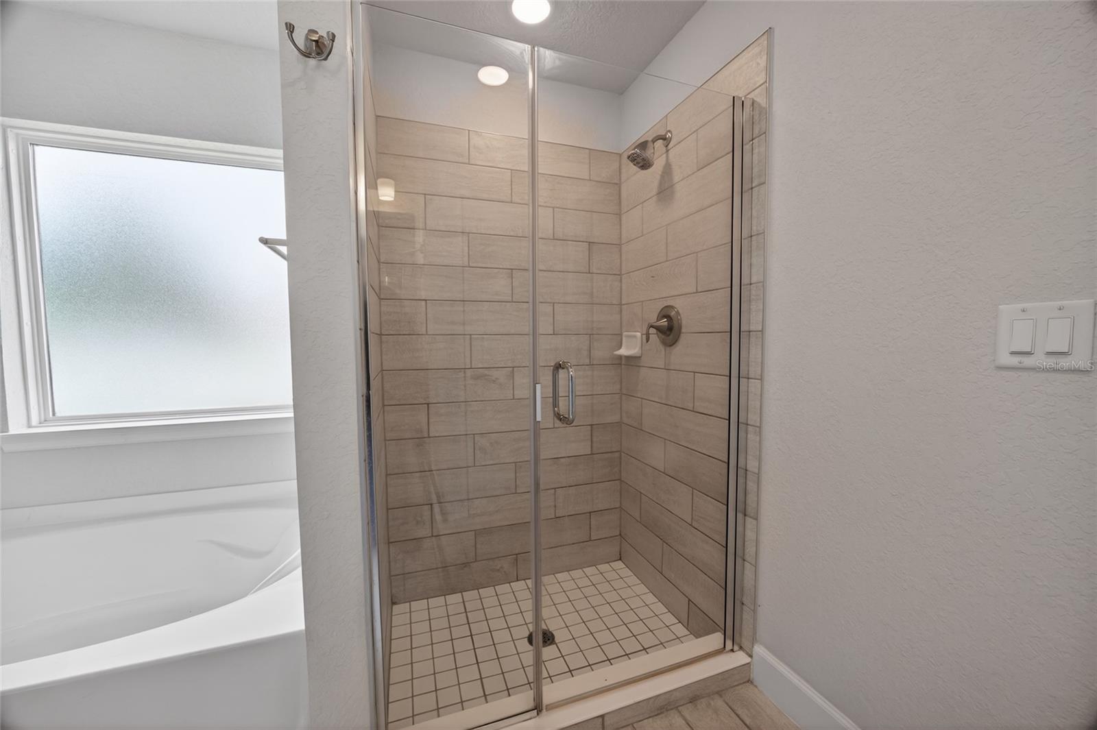 Image 23 of 40 For 8356 59th Terrace
