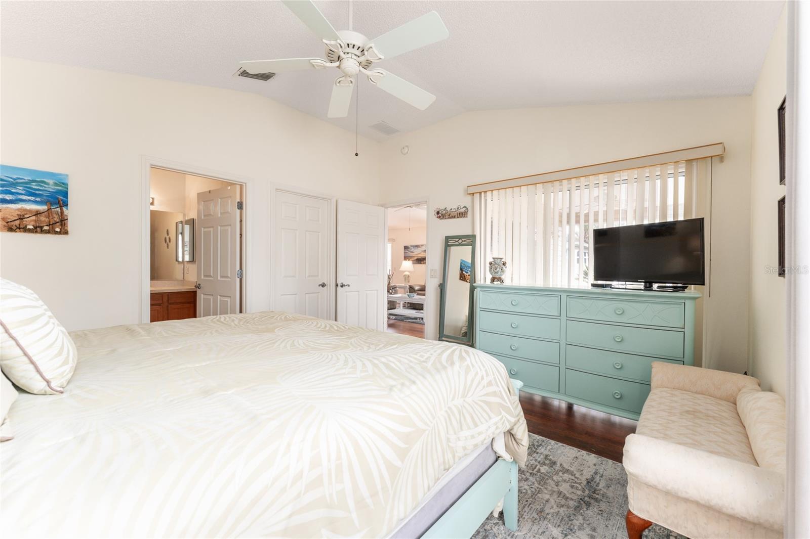 Image 10 of 28 For 2367 Camden Terrace