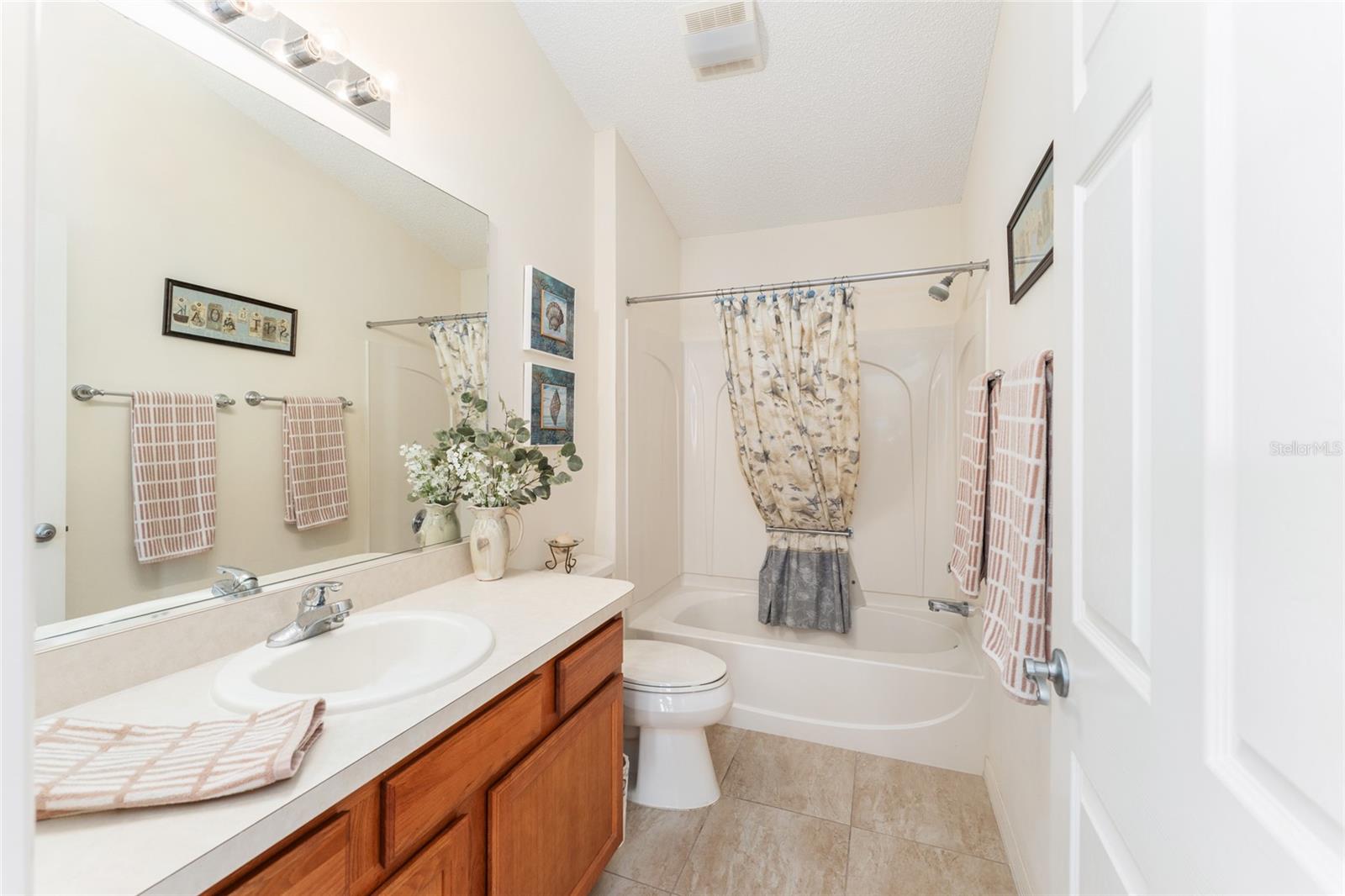 Image 14 of 28 For 2367 Camden Terrace