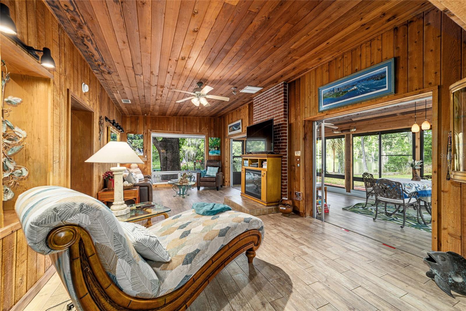 Image 17 of 72 For 11144 190th Avenue