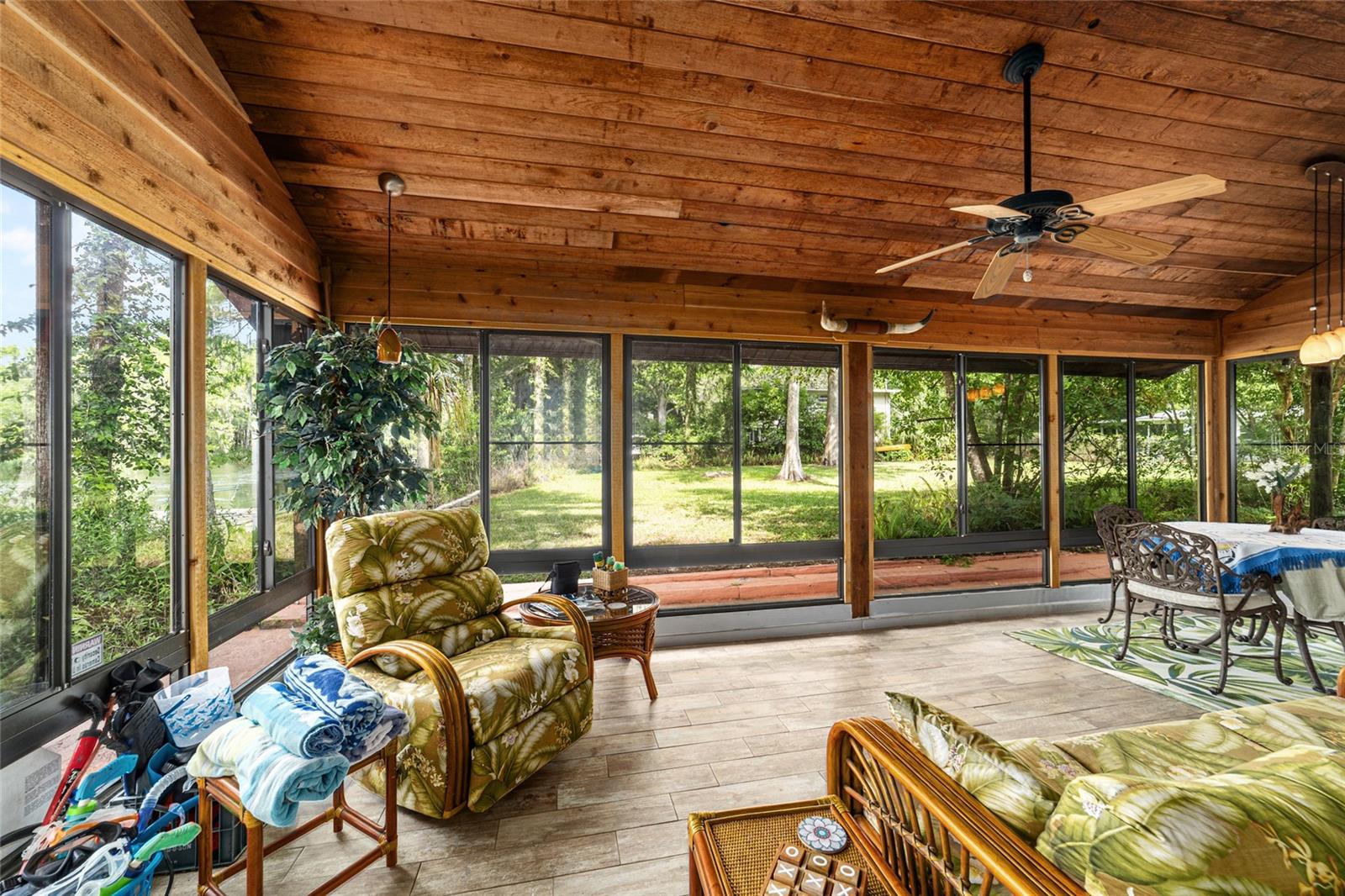 Image 22 of 72 For 11144 190th Avenue