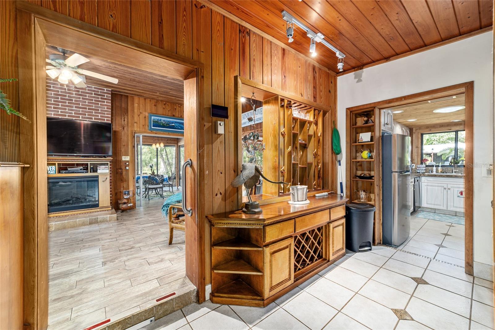 Image 29 of 72 For 11144 190th Avenue