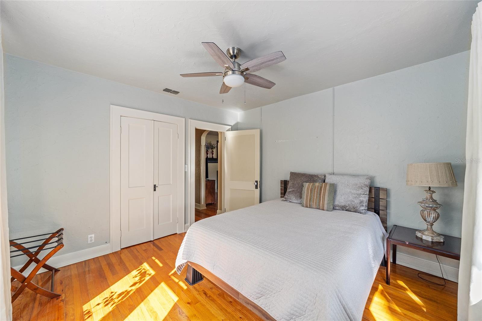 Image 30 of 41 For 114 11th Avenue