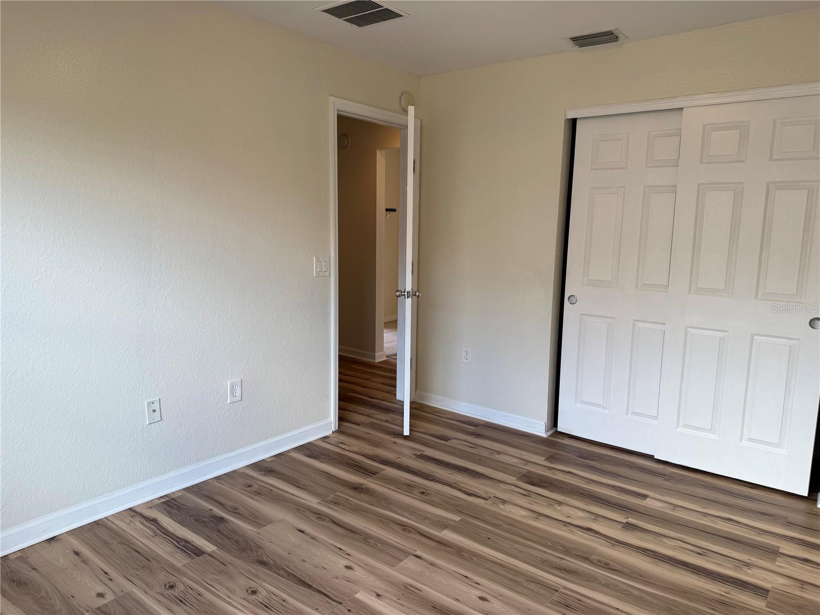 Image 13 of 18 For 4304 54 Court