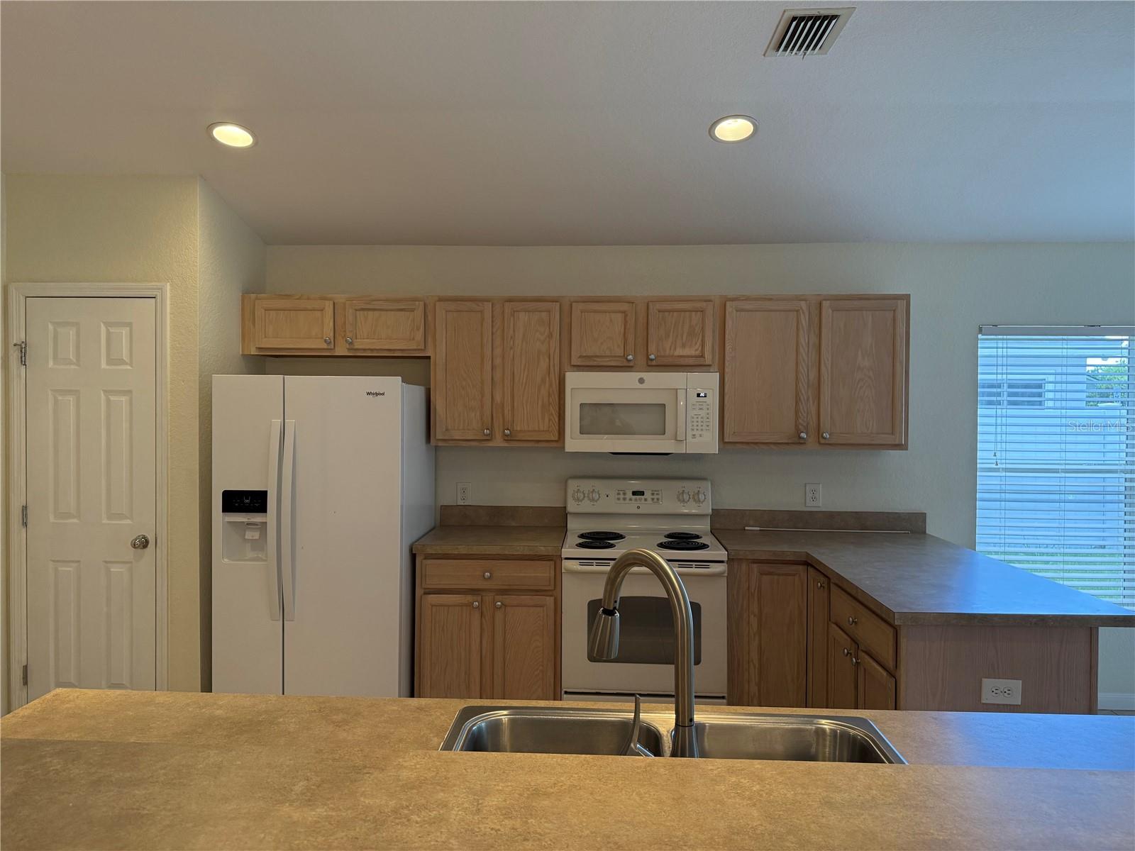 Image 6 of 18 For 4304 54 Court