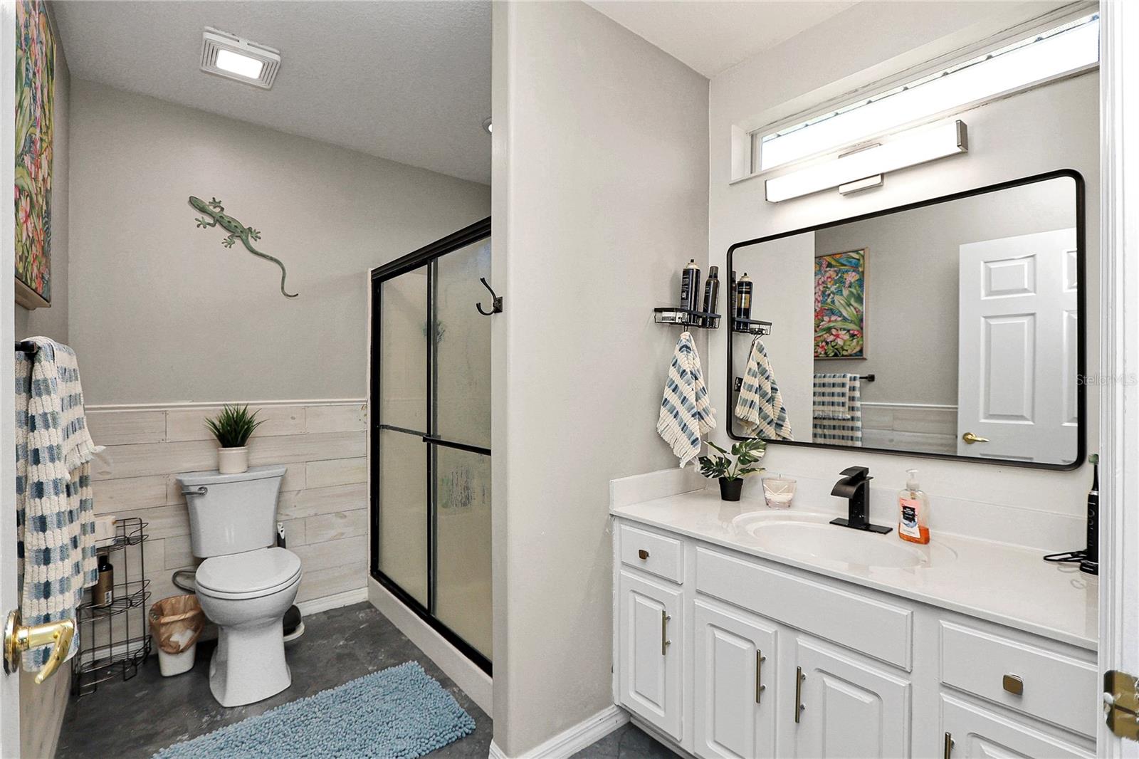 Image 12 of 29 For 13864 85th Court