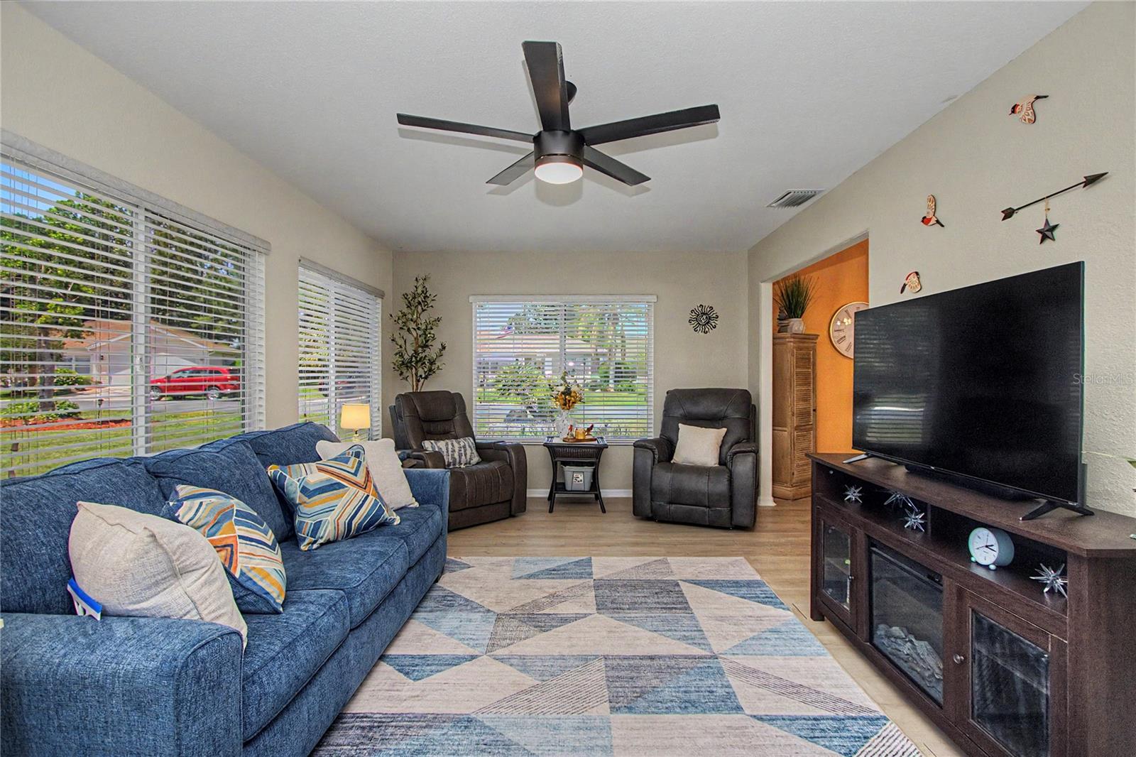 Image 14 of 29 For 13864 85th Court