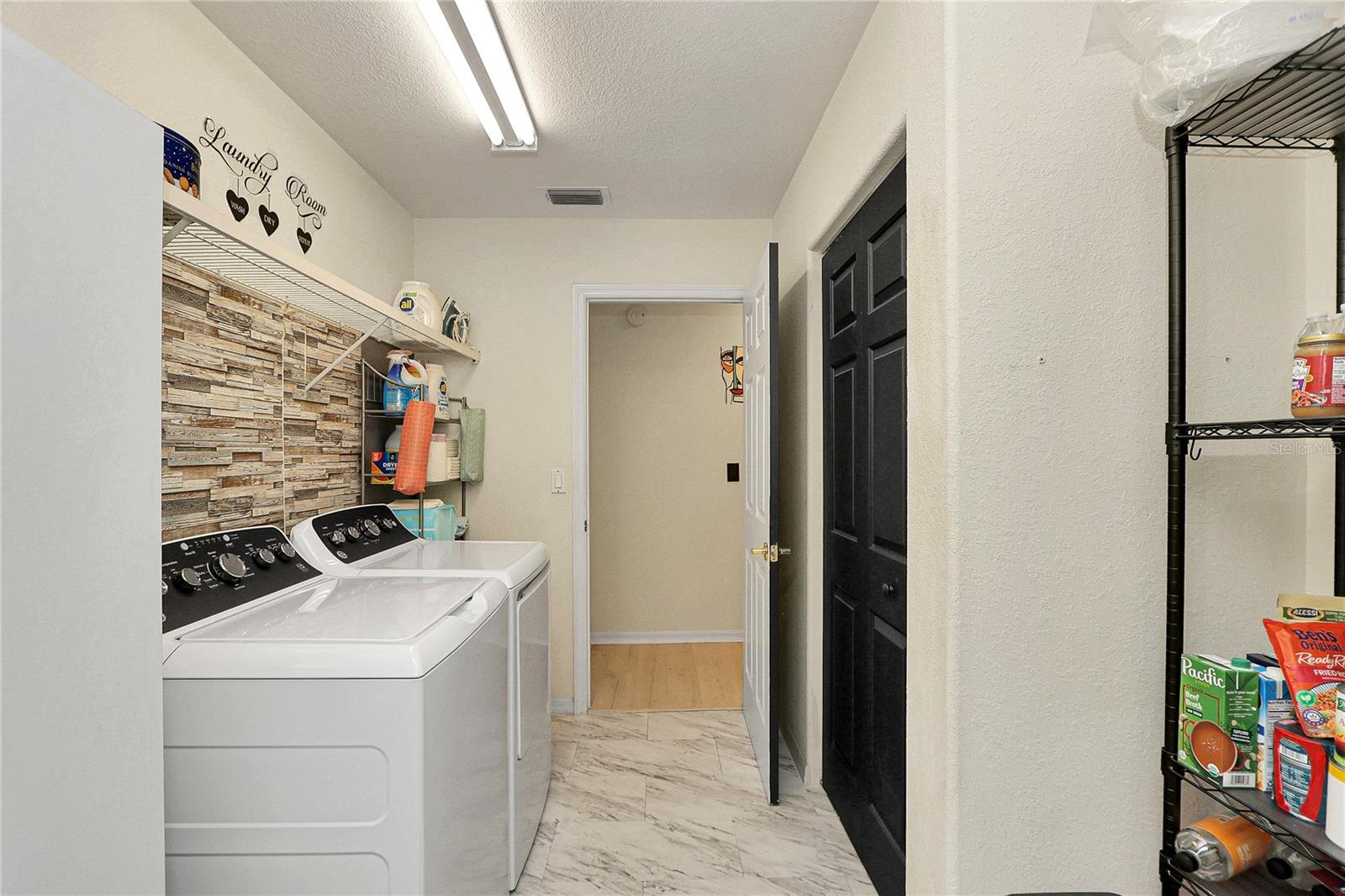 Image 18 of 29 For 13864 85th Court