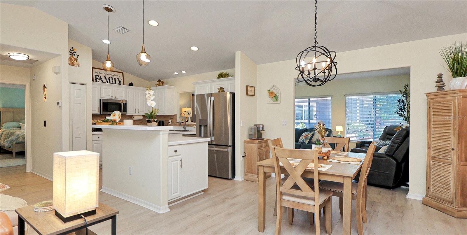 Image 24 of 29 For 13864 85th Court