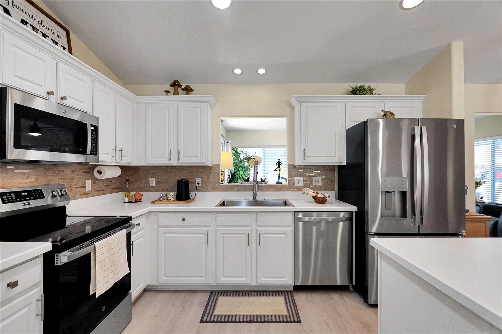 Image 6 of 29 For 13864 85th Court