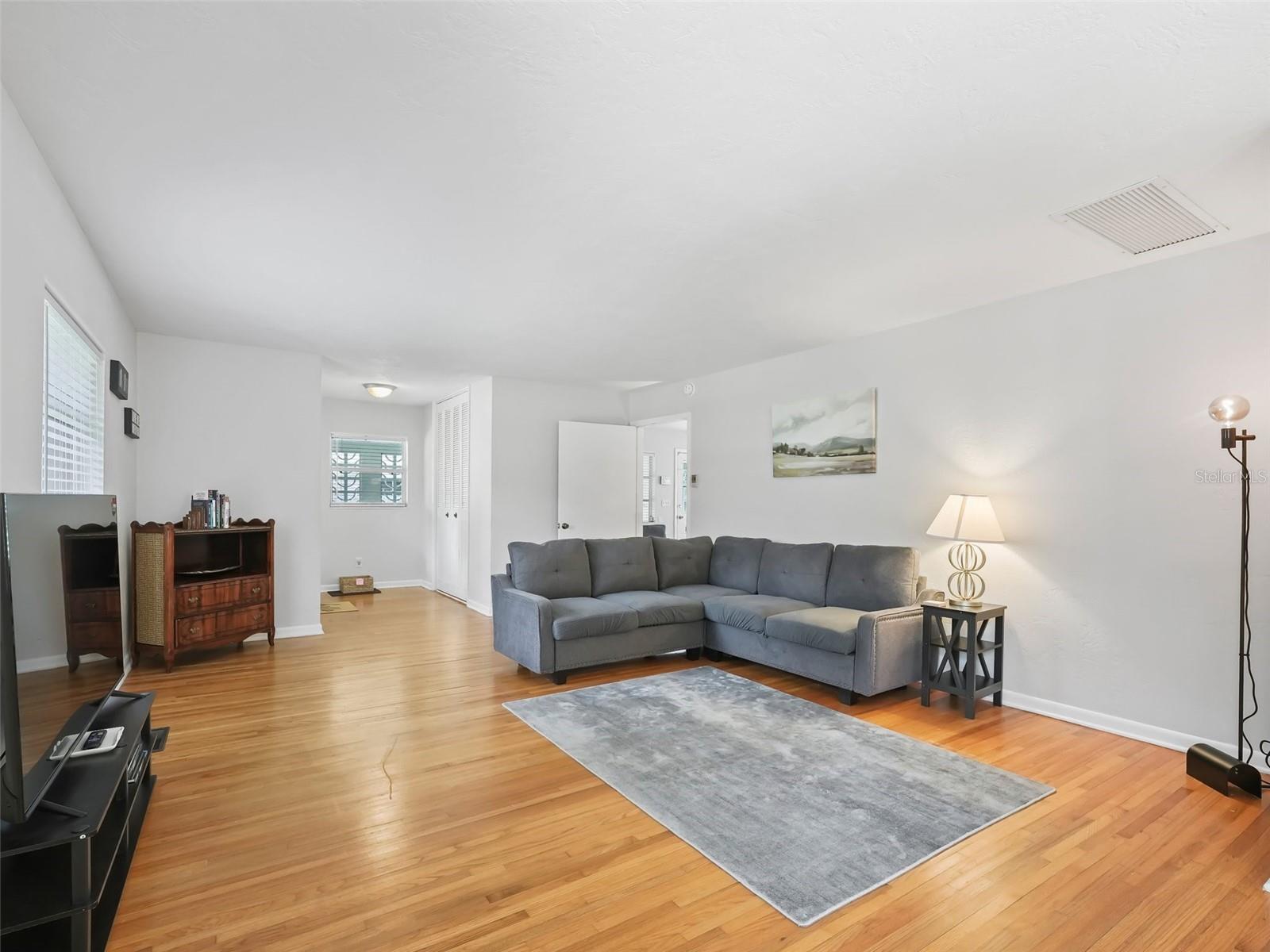 Image 5 of 37 For 1520 12th Street