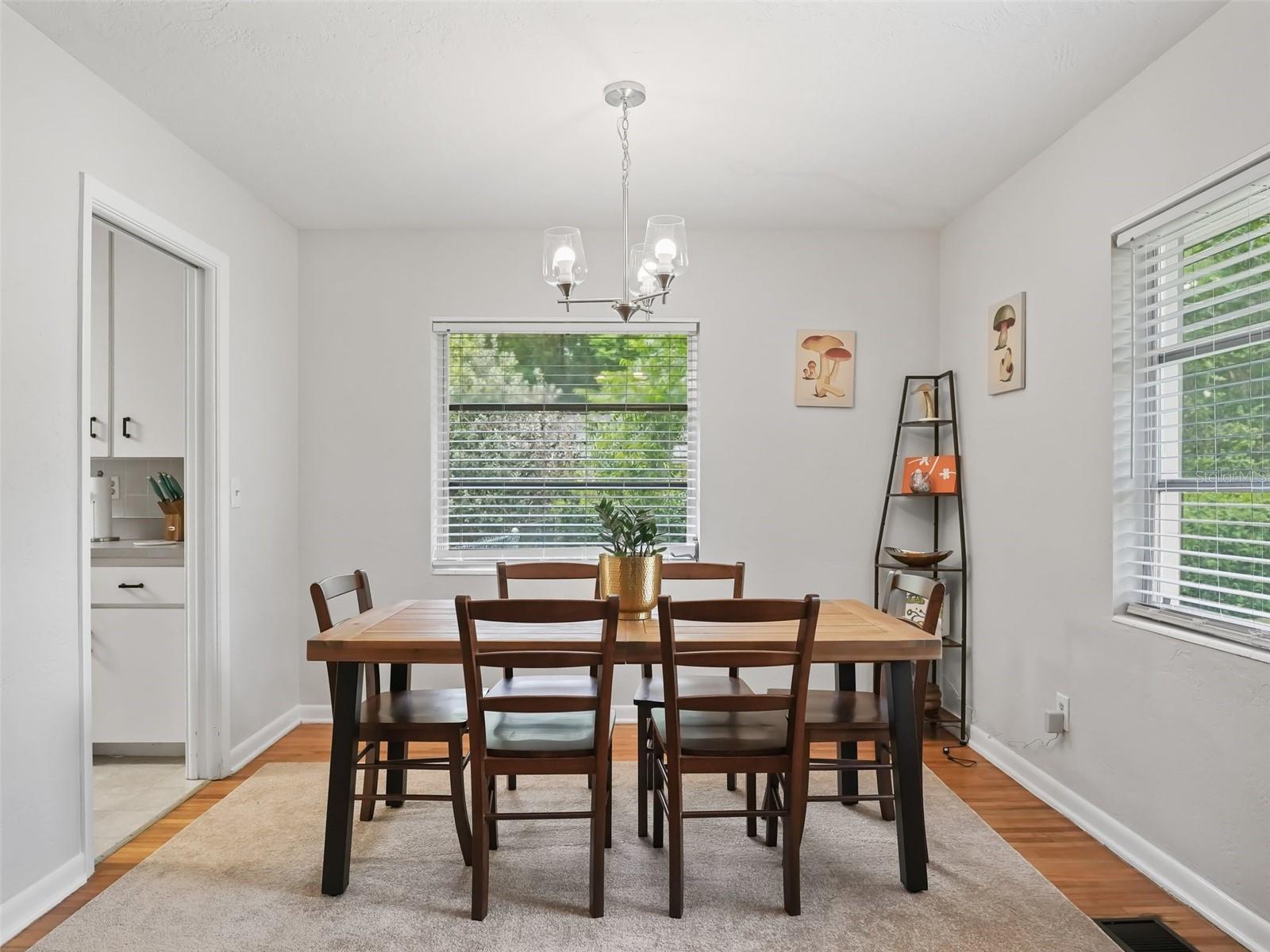 Image 7 of 37 For 1520 12th Street