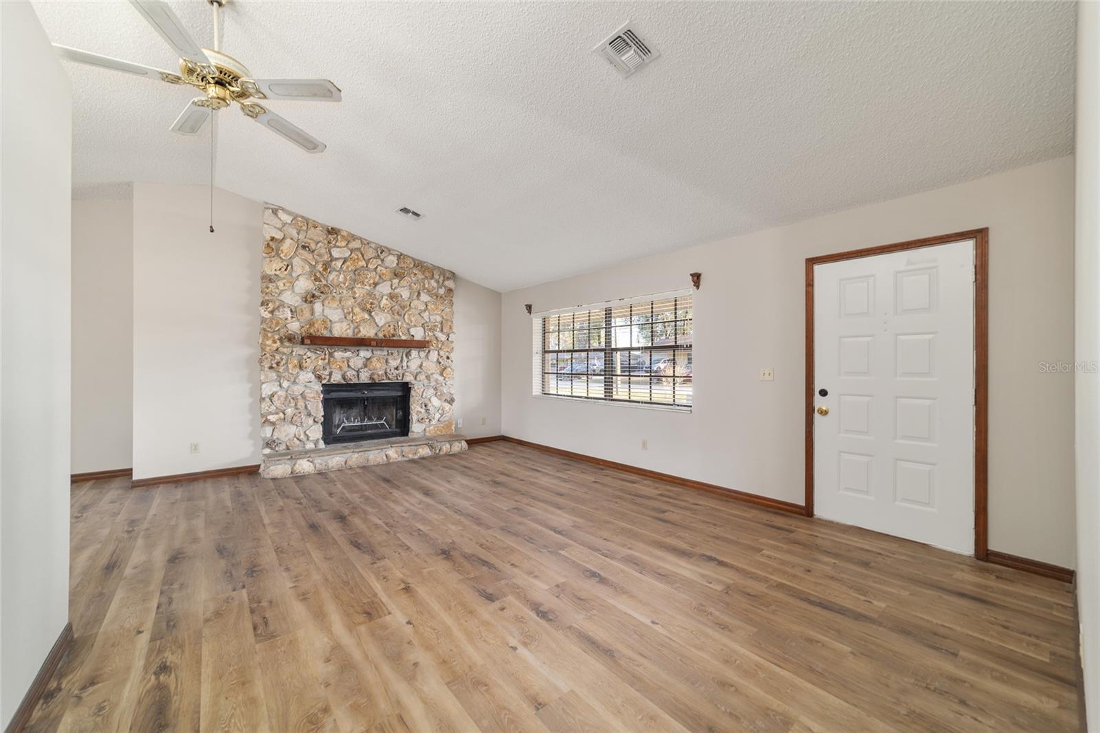 Image 11 of 58 For 3345 43rd Place