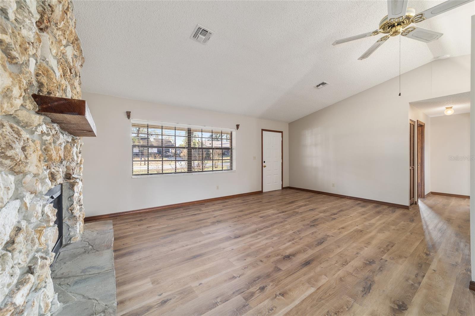 Image 13 of 58 For 3345 43rd Place