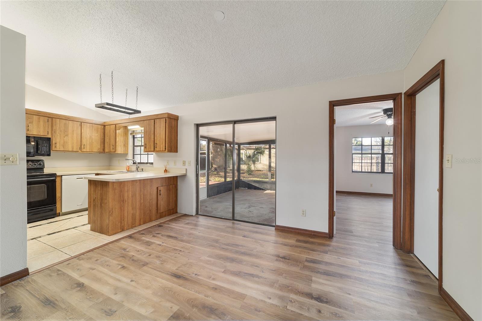 Image 18 of 58 For 3345 43rd Place