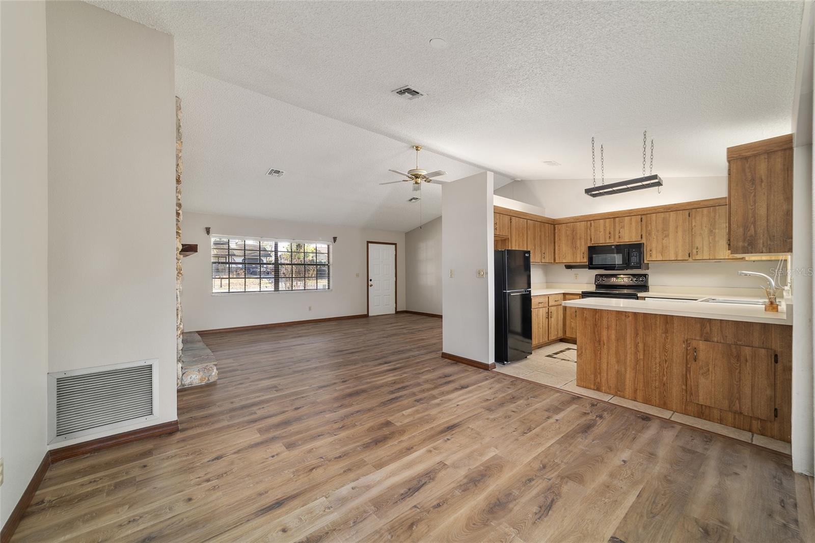 Image 20 of 58 For 3345 43rd Place