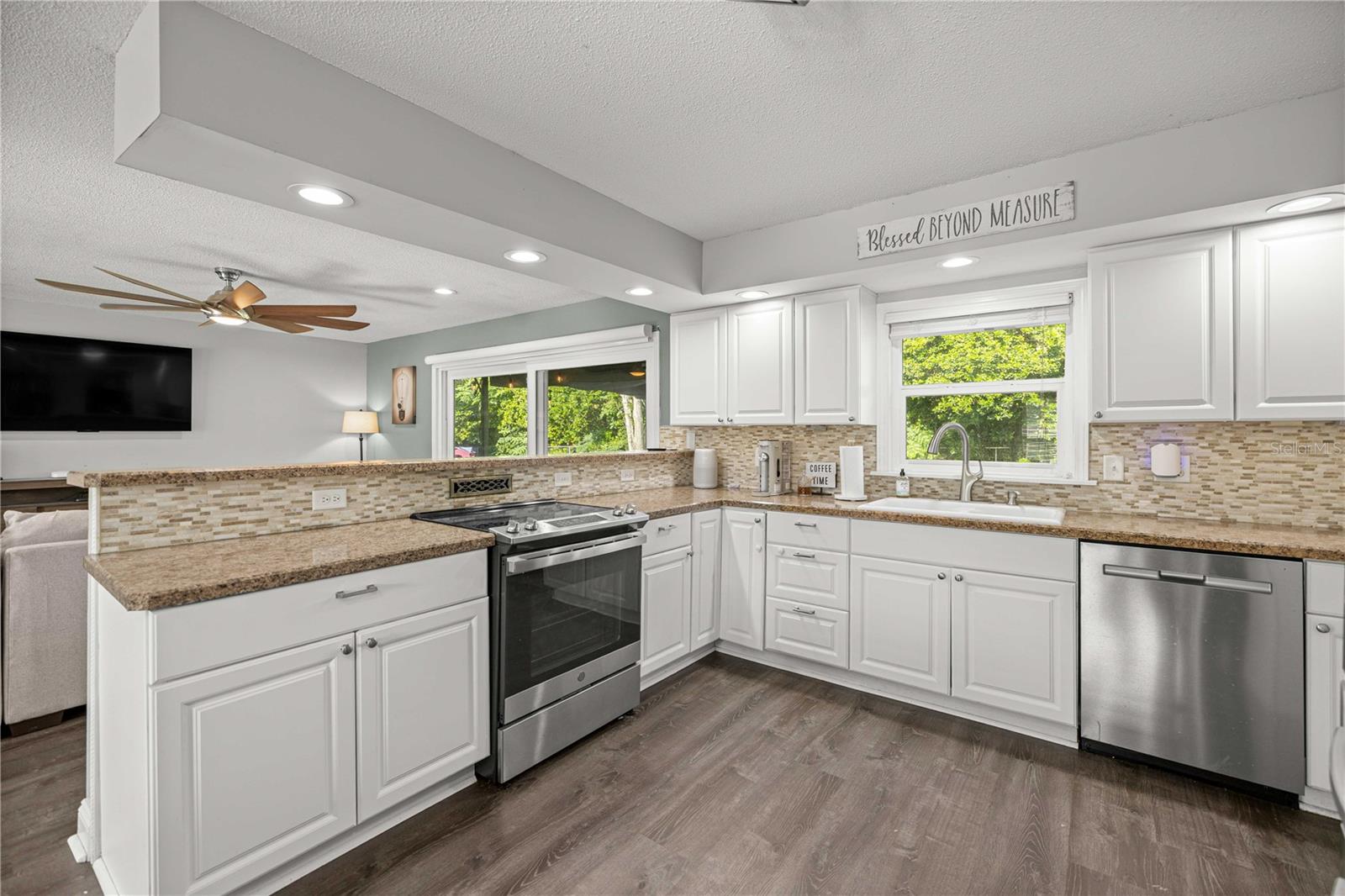 Image 11 of 30 For 1205 48th Avenue Road