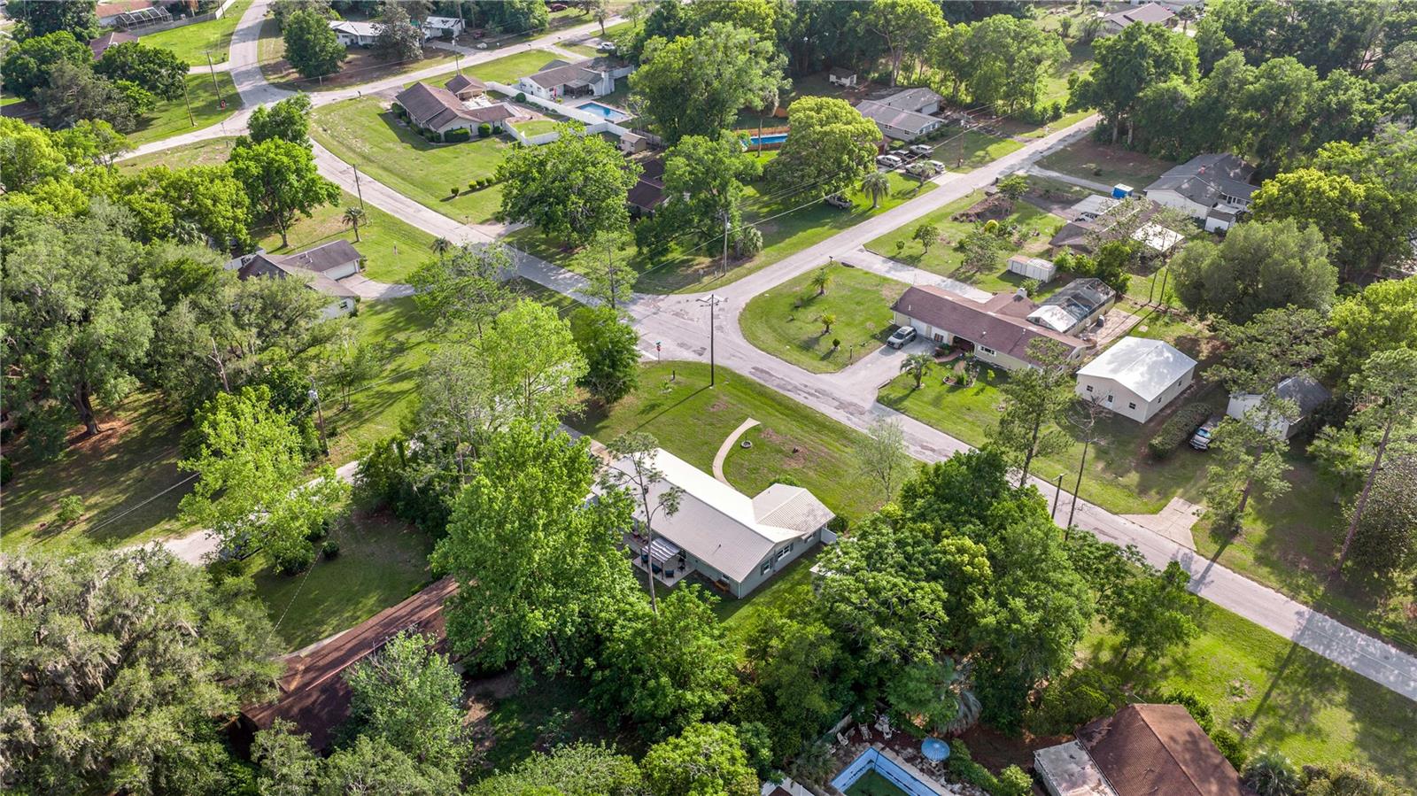 Image 28 of 30 For 1205 48th Avenue Road