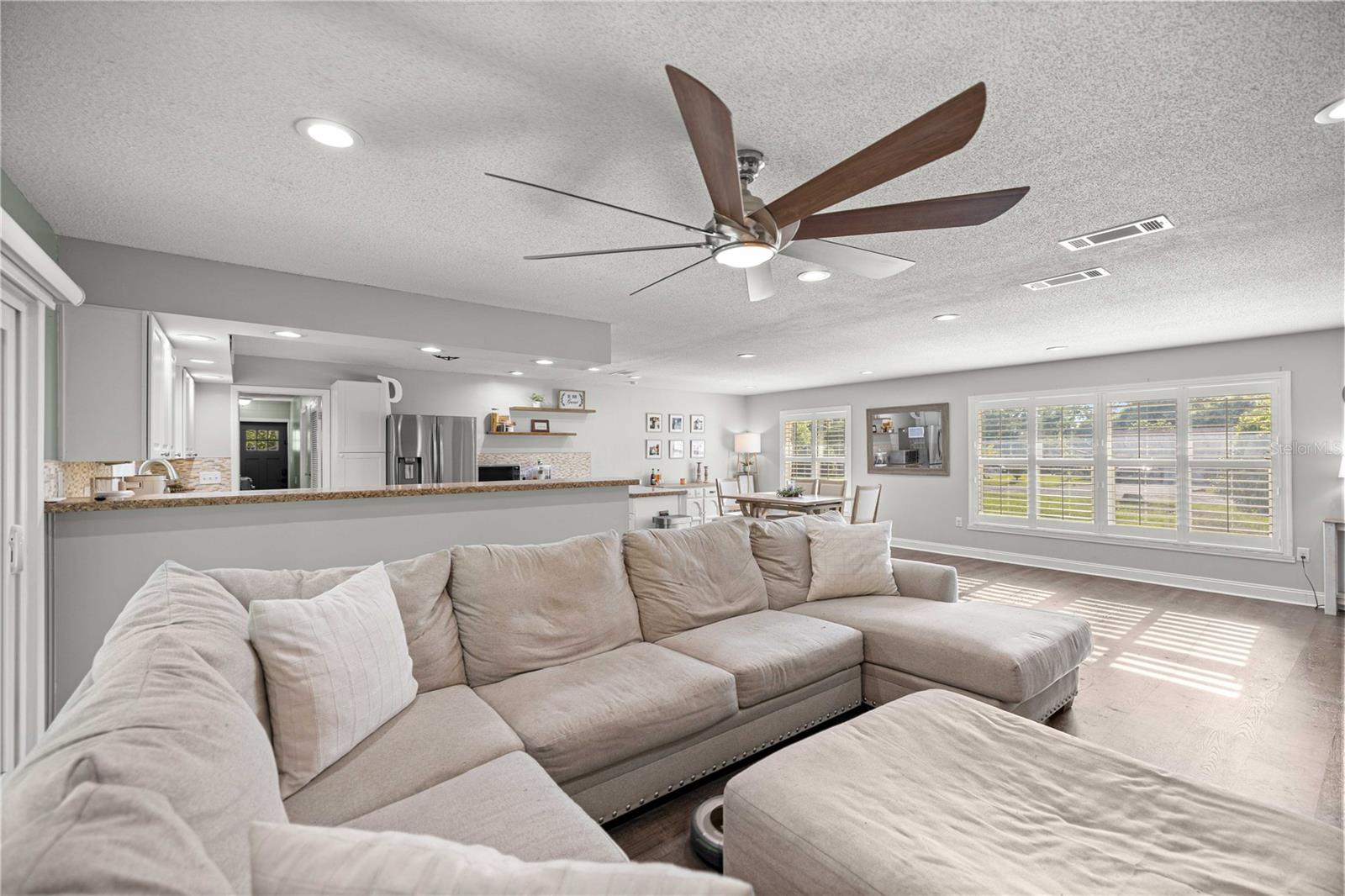 Image 7 of 30 For 1205 48th Avenue Road