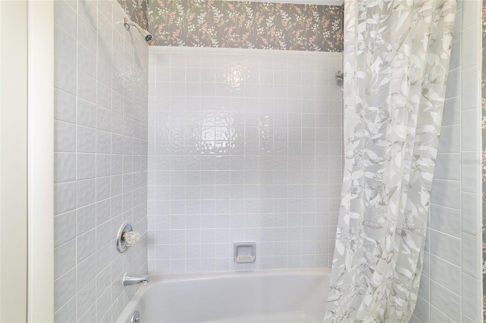 Image 18 of 76 For 2701 36th Street