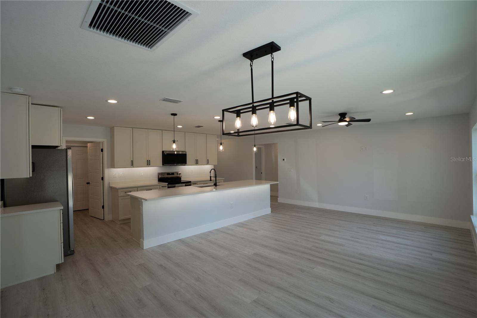 Image 3 of 15 For 13506 106th Street