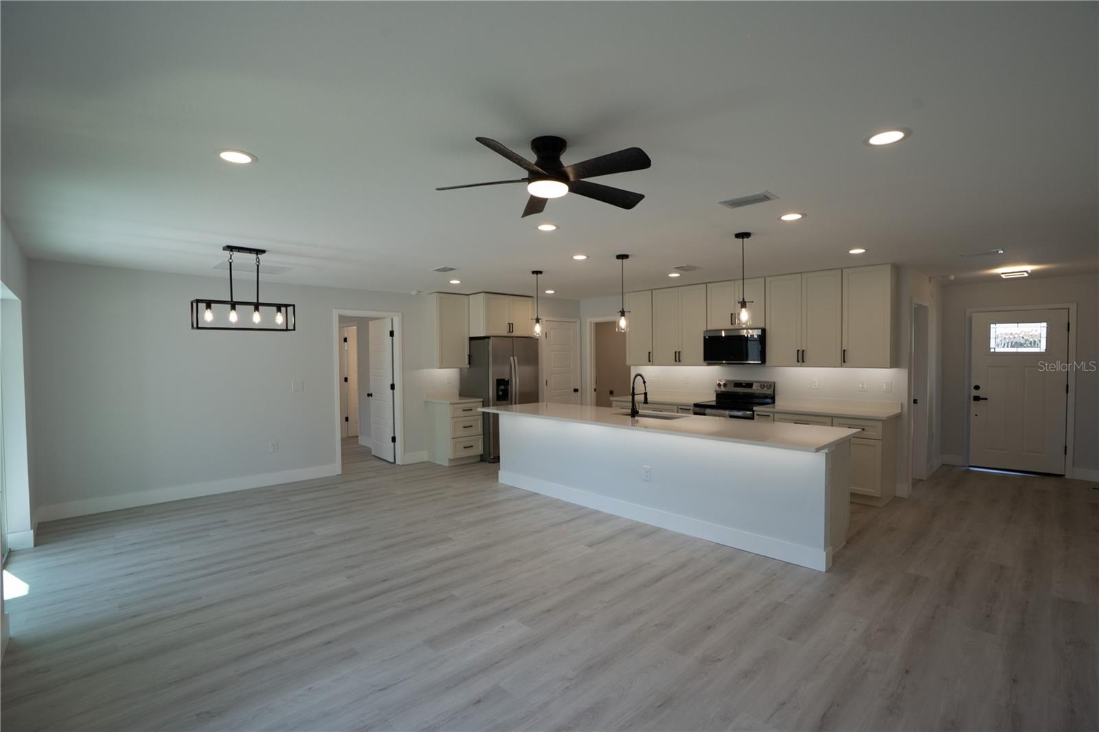 Image 5 of 15 For 13506 106th Street