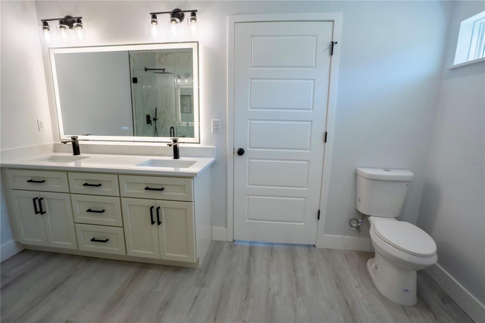 Image 9 of 15 For 13506 106th Street