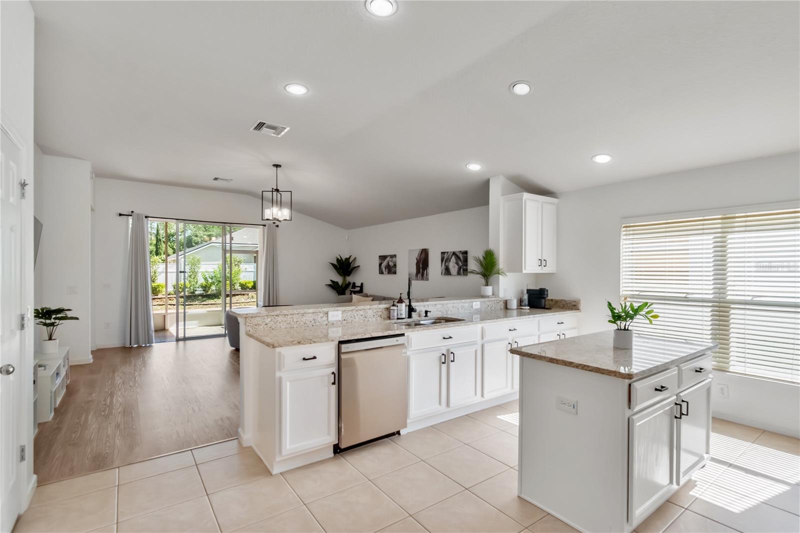 Image 10 of 50 For 4923 40th Lane