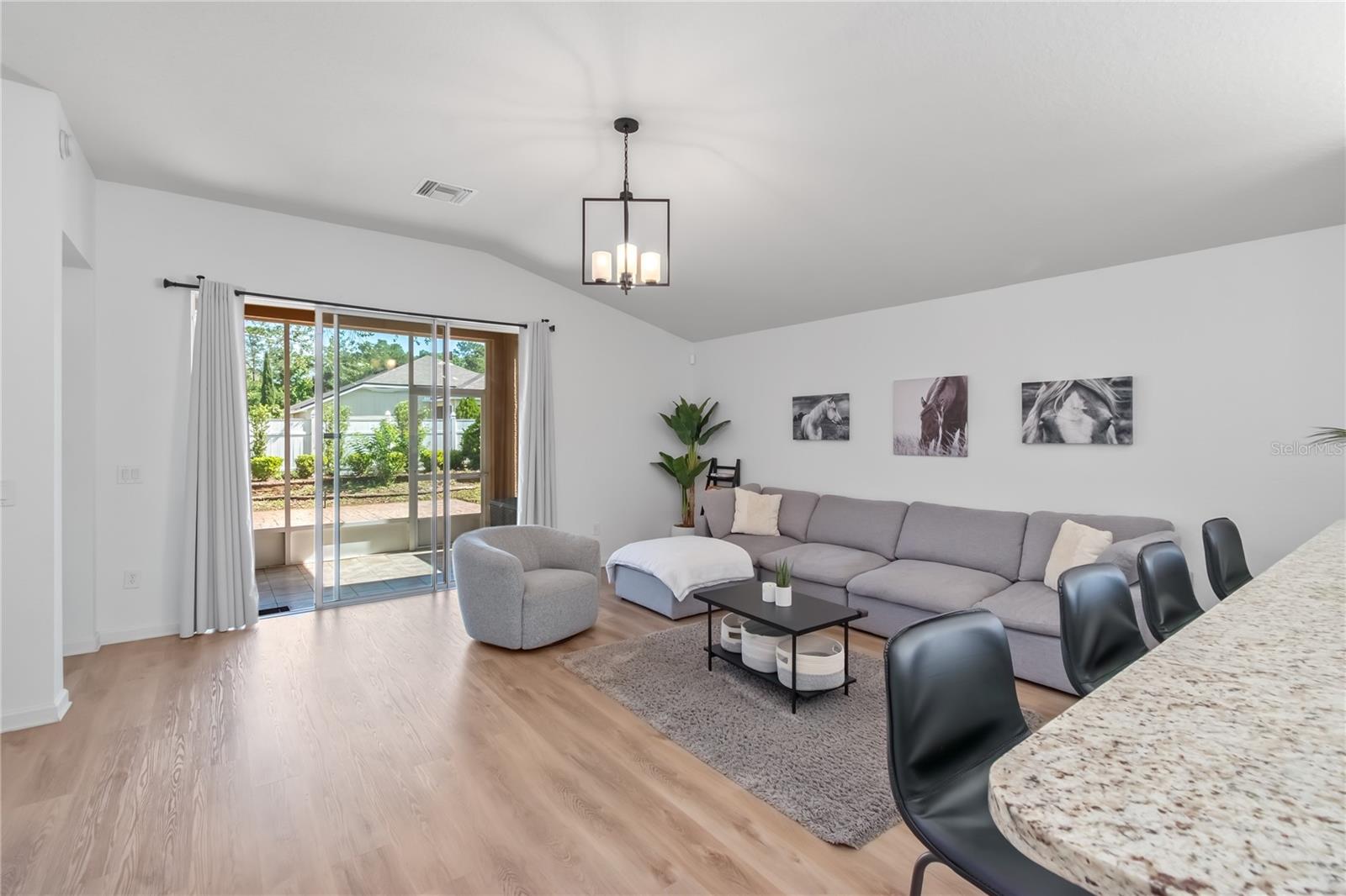 Image 15 of 50 For 4923 40th Lane