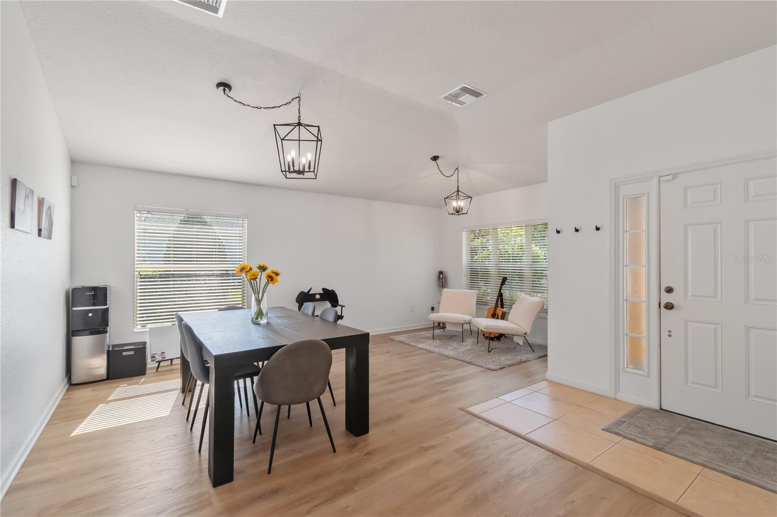 Image 8 of 50 For 4923 40th Lane