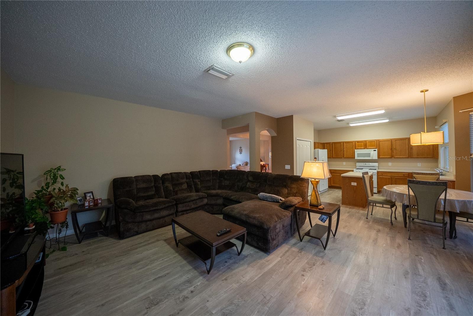 Image 19 of 67 For 10526 Beneva Drive