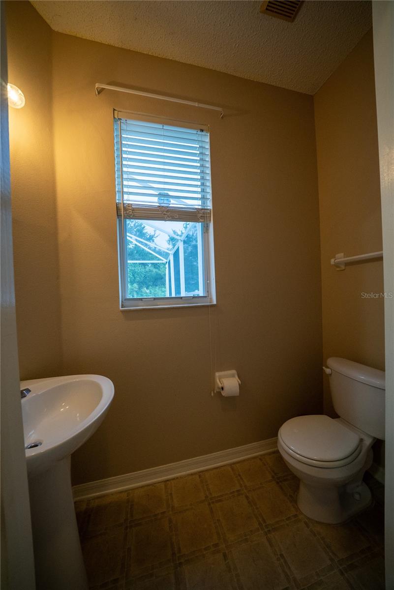 Image 23 of 67 For 10526 Beneva Drive