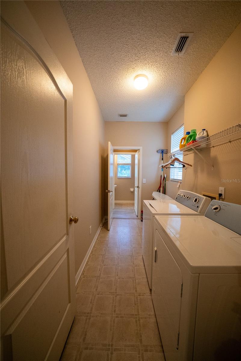 Image 27 of 67 For 10526 Beneva Drive