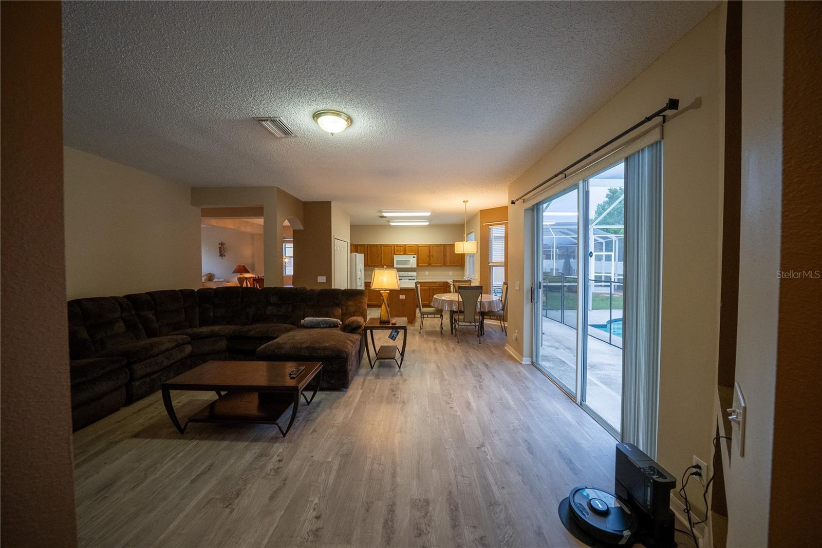 Image 28 of 67 For 10526 Beneva Drive