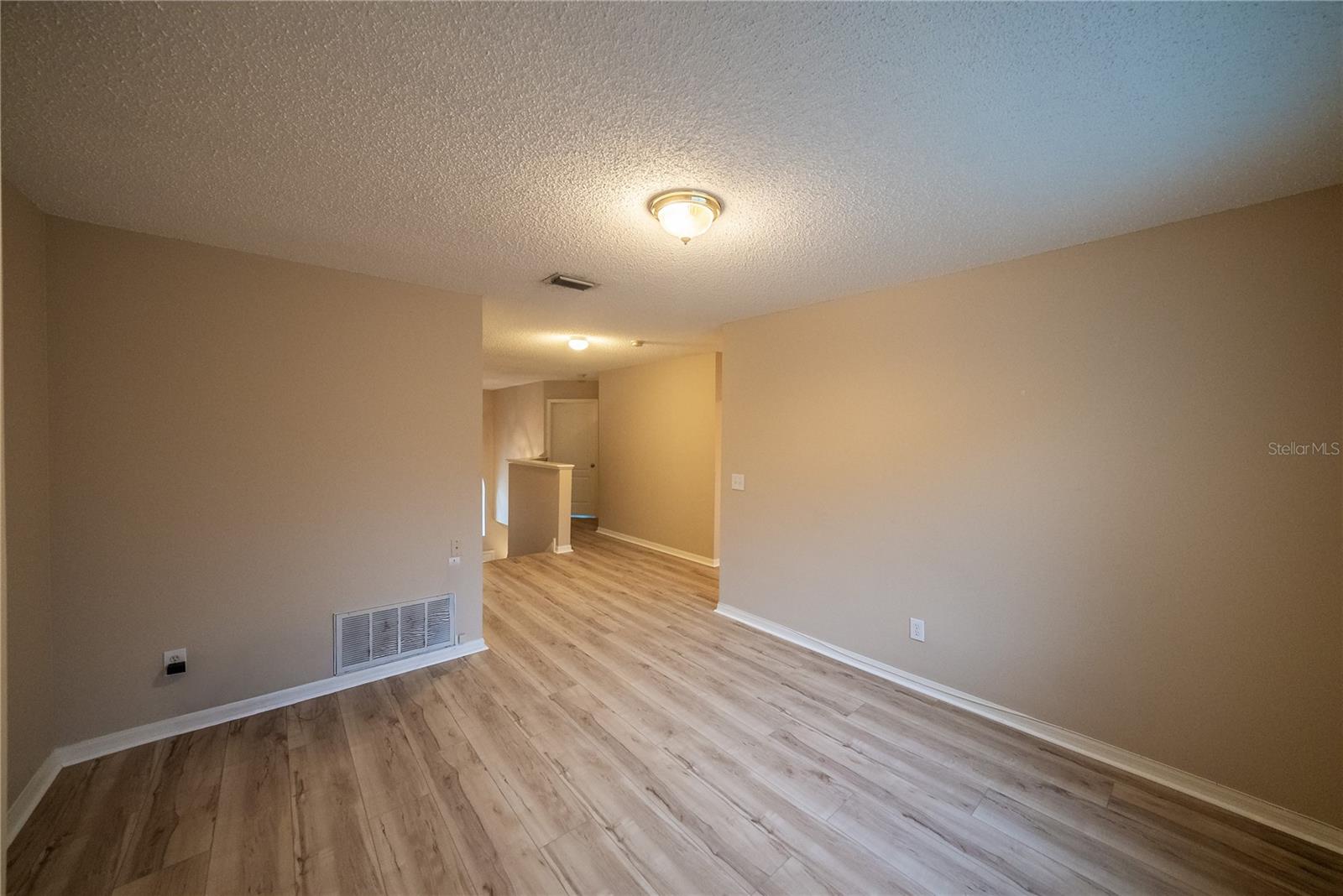 Image 38 of 67 For 10526 Beneva Drive