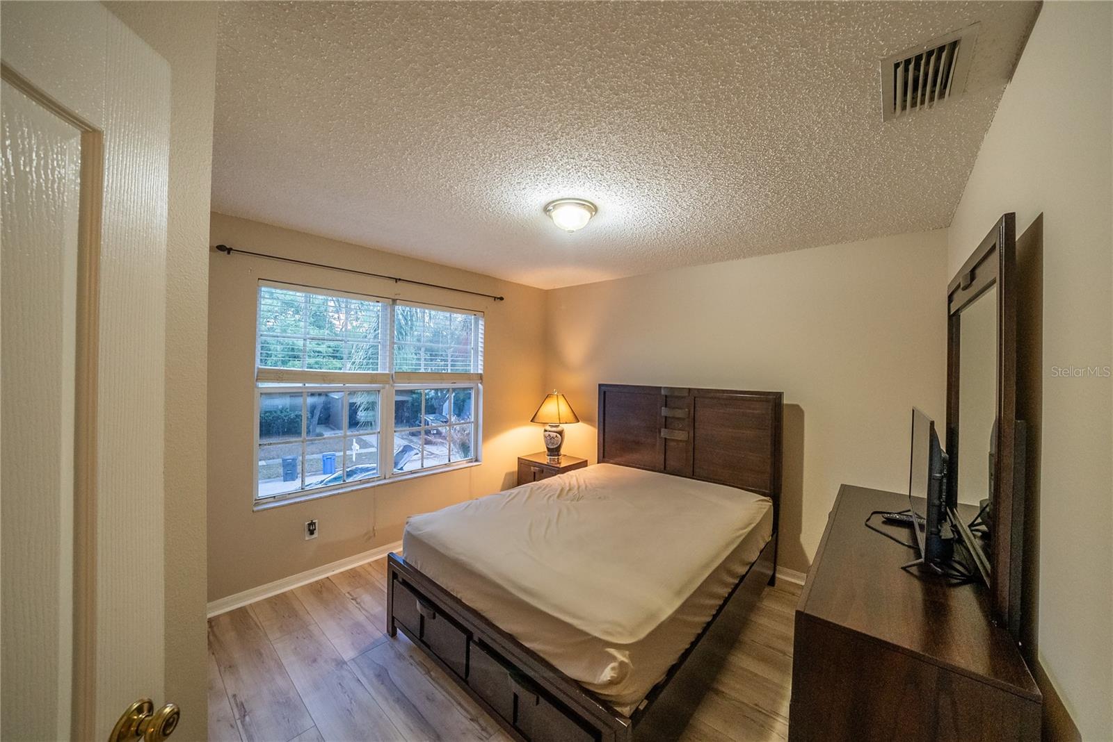 Image 47 of 67 For 10526 Beneva Drive