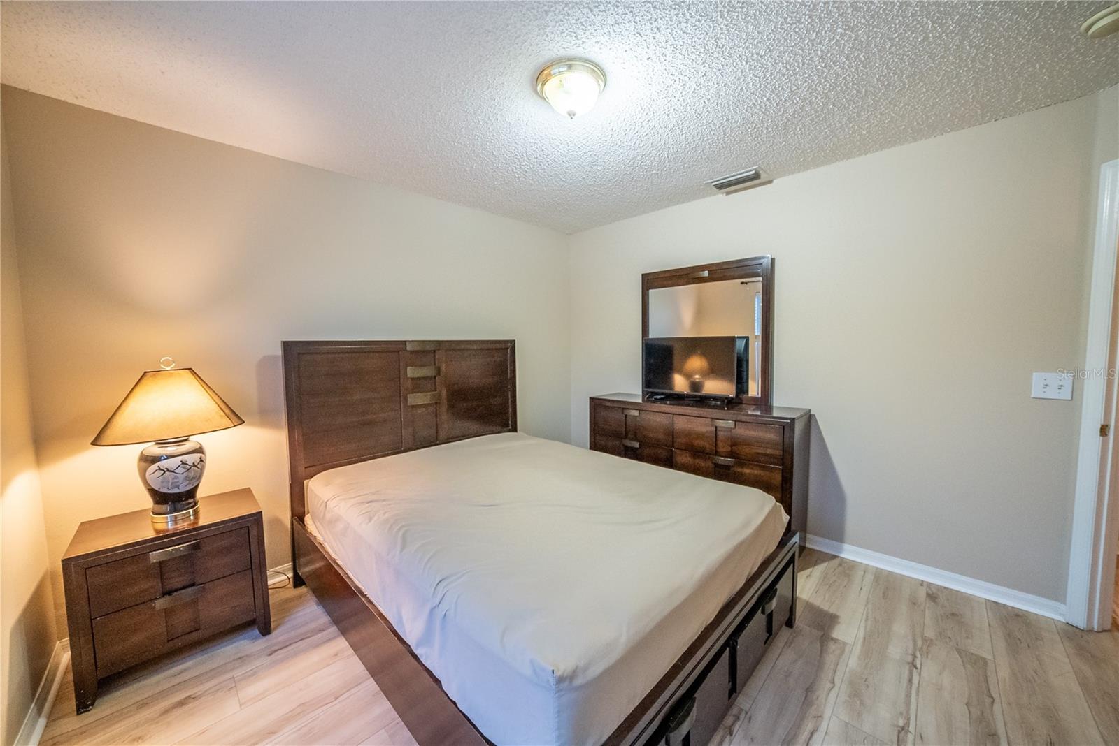 Image 48 of 67 For 10526 Beneva Drive