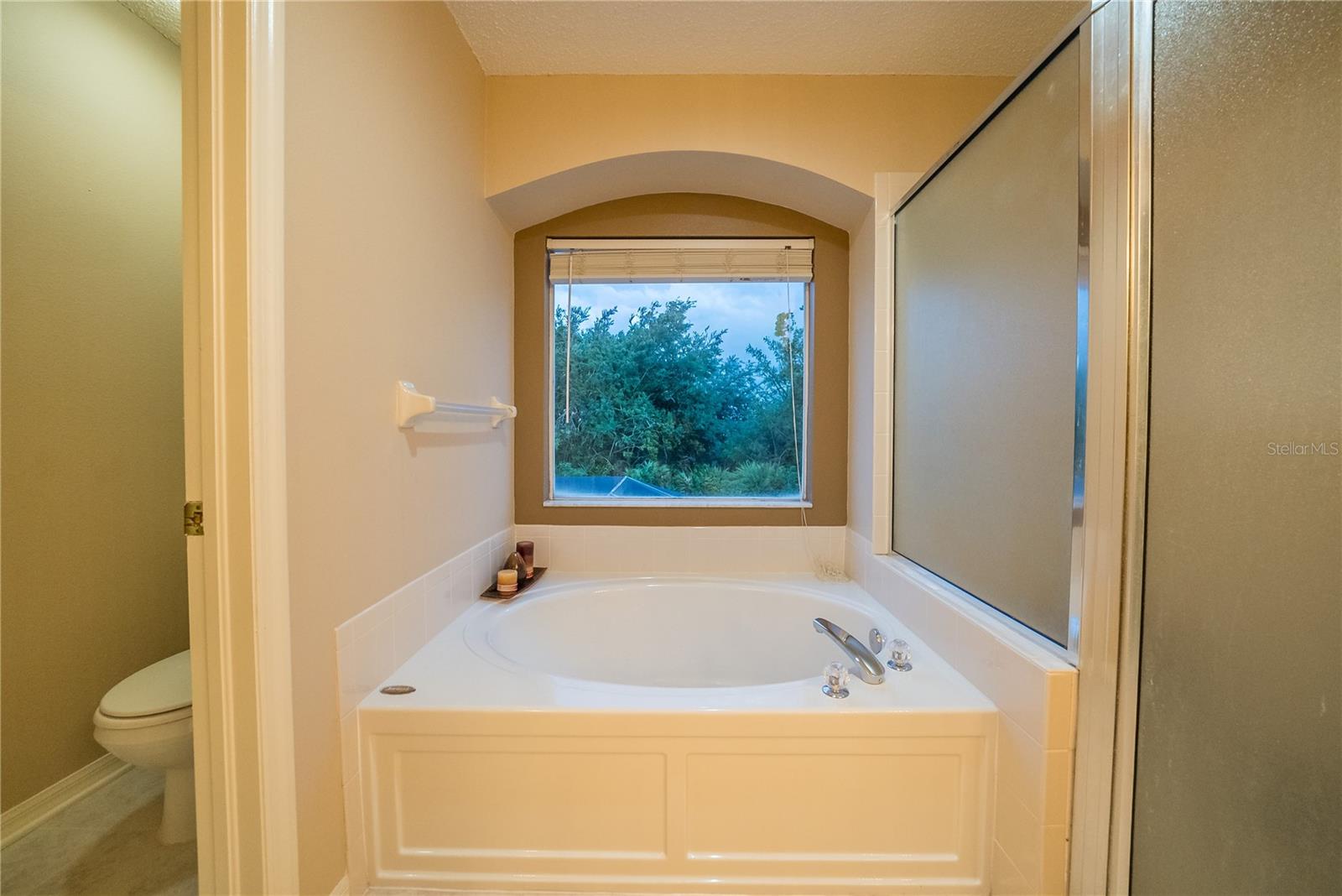 Image 56 of 67 For 10526 Beneva Drive