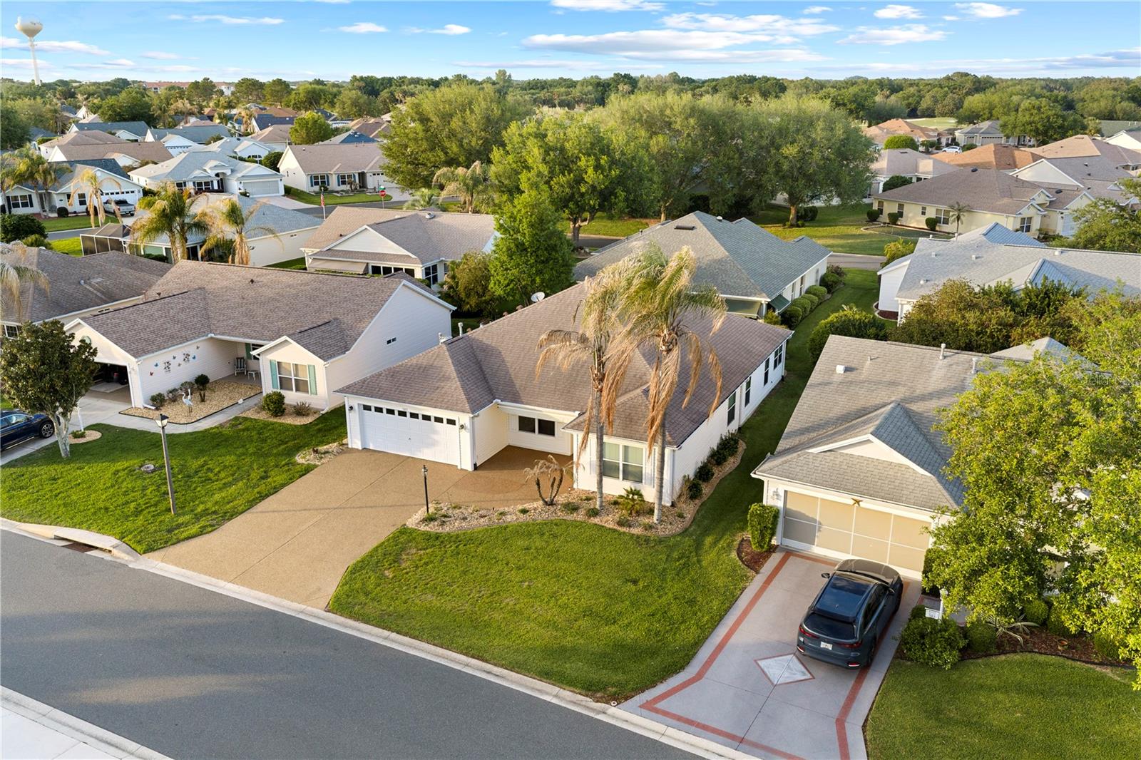 Image 42 of 45 For 589 Sherwood Street