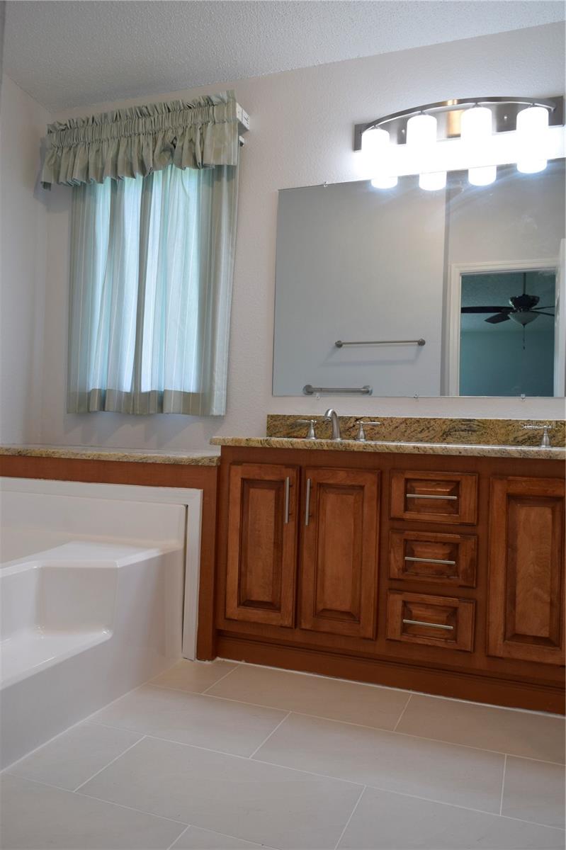 Image 11 of 26 For 710 Cortez Avenue