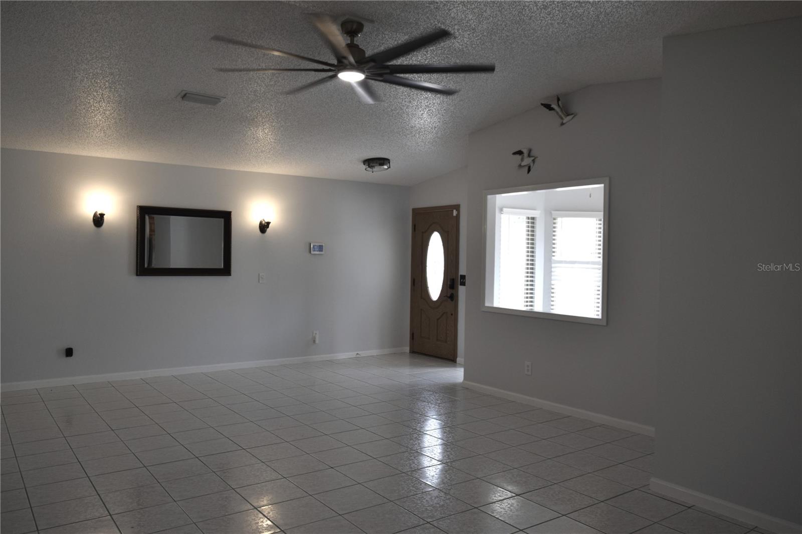 Image 4 of 26 For 710 Cortez Avenue