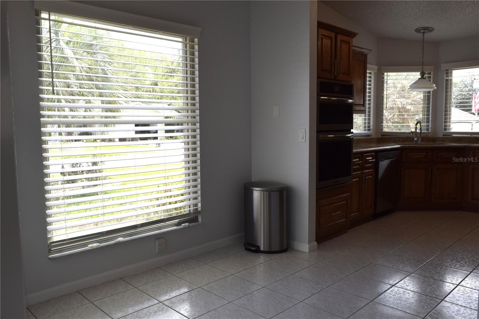 Image 7 of 26 For 710 Cortez Avenue